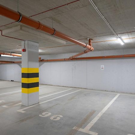 Wroclaw 1-Bedroom Apartment With Parking & Balcony By Noclegi Renters Exterior photo